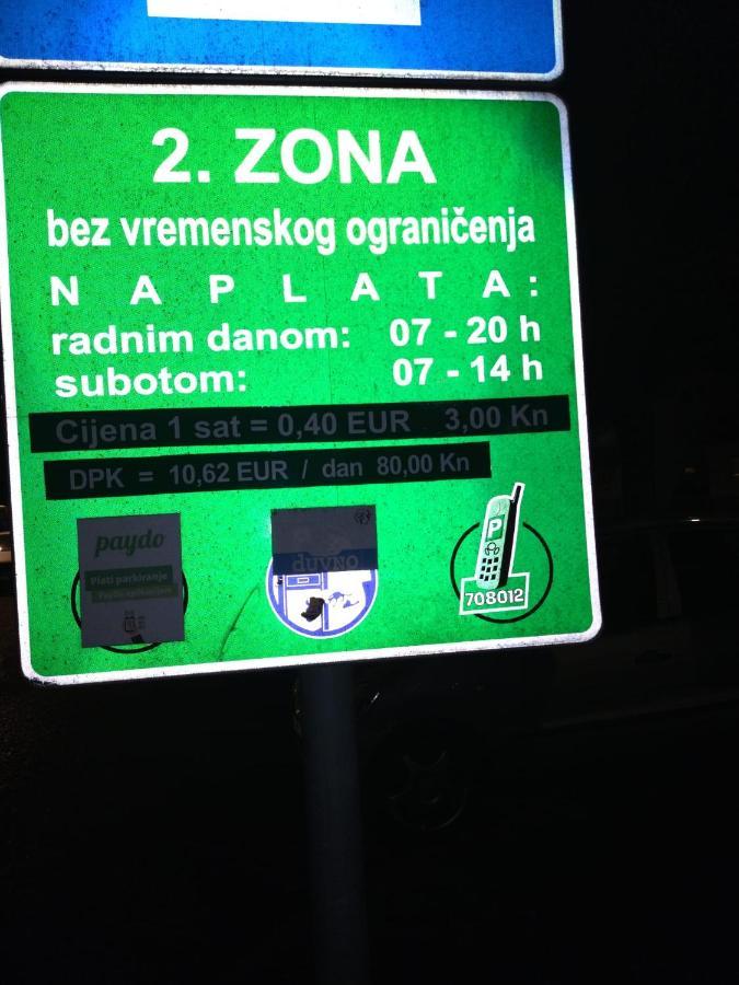 Apartman U Velikoj Gorici Zeljko Velika Gorica Buitenkant foto